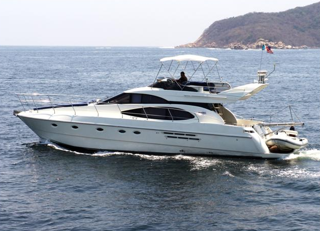 Yate Azimut disponible en Acapulco